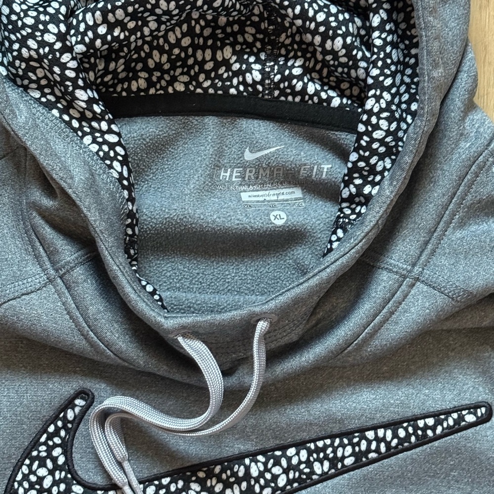 Nike Gray Hoodie with Patterned Logo - Picture 2 of 2